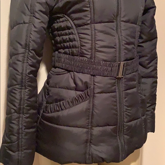 NEW! Faux fur puffer jacket - Picture 5 of 8